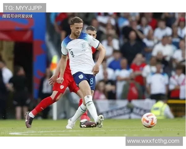 芬兰足球前锋崭露头角 力助球队冲击国际赛场荣耀