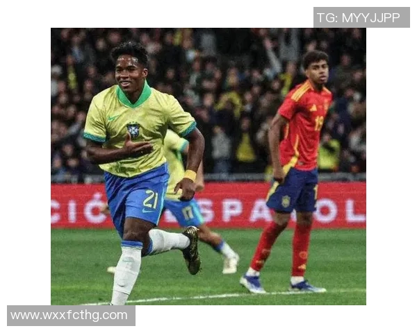 德国金发足球天才是谁 盘点他在球场上的辉煌成就与影响力 德国金发足球天才是谁 盘点他在球场上的辉煌成就与影响力