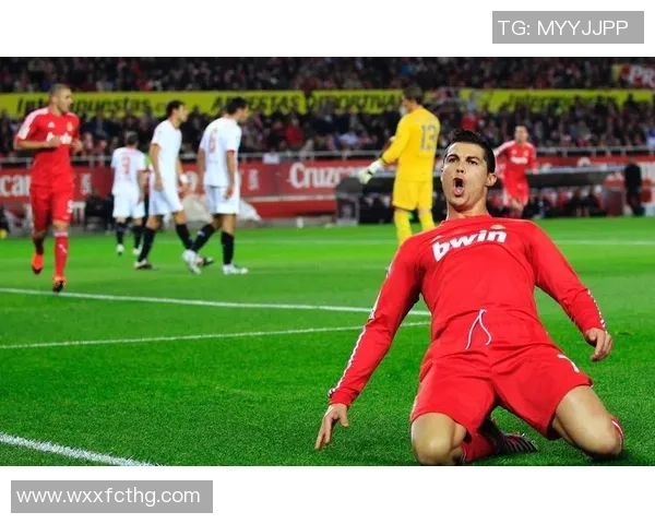 足球巨星们首秀：辉煌之路启程